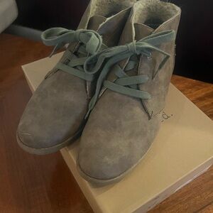 Indigo rd. Lace-Up Ankle Boots SZ 9